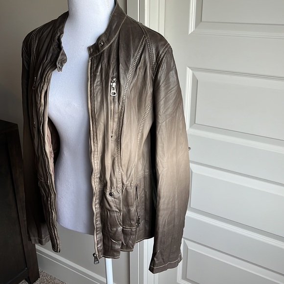 Brown Faux Leather Jacket. Size L. - Picture 3 of 8